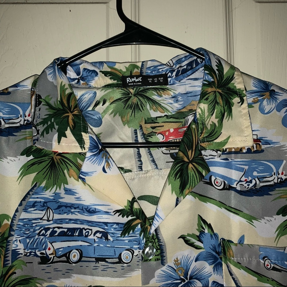 ROMWE Hawaiian Style Casual Button Down - Picture 6 of 6